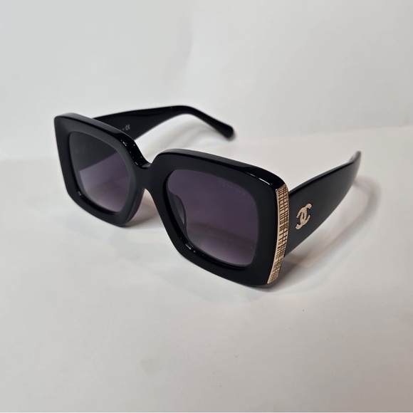 CHANEL RECTANGLE SUNGLASSES - Picture 10 of 11